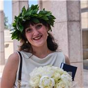 Docente di scuola secondaria impartisce lezioni private di latino, italiano, storia e storia dell'arte ad alunni di ogni ordine e grado